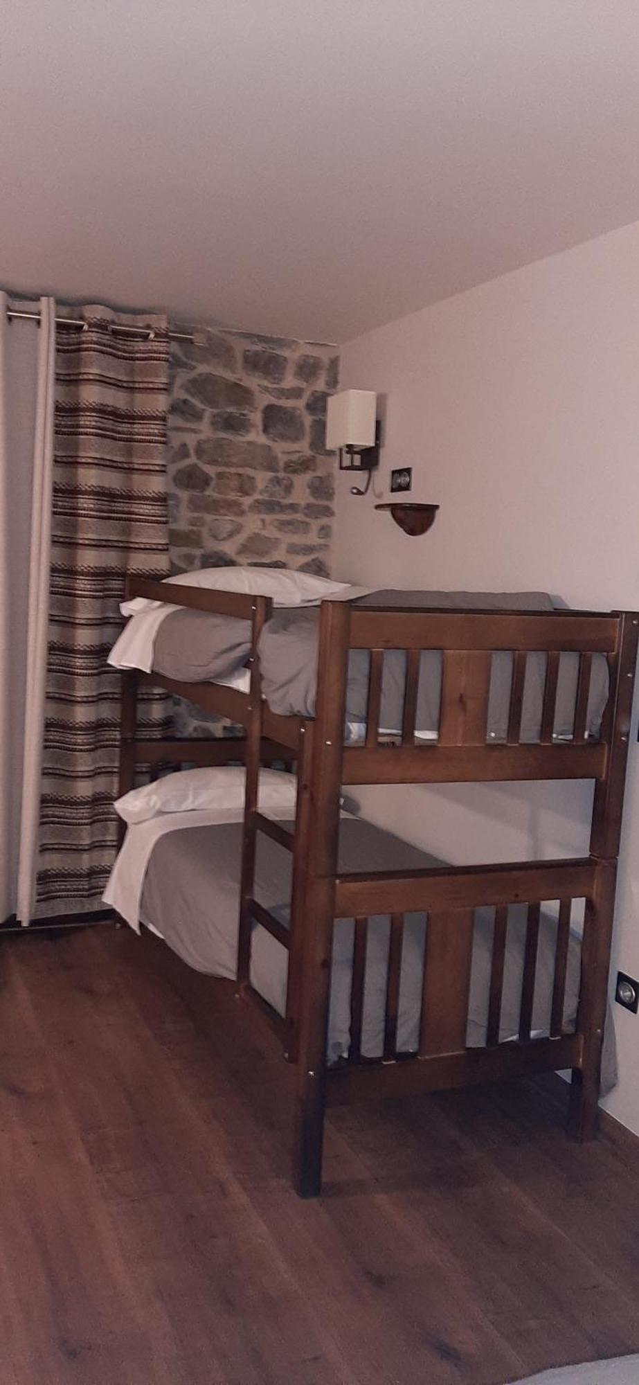 Hostel-Albergue Monte Perdido Торла Номер фото